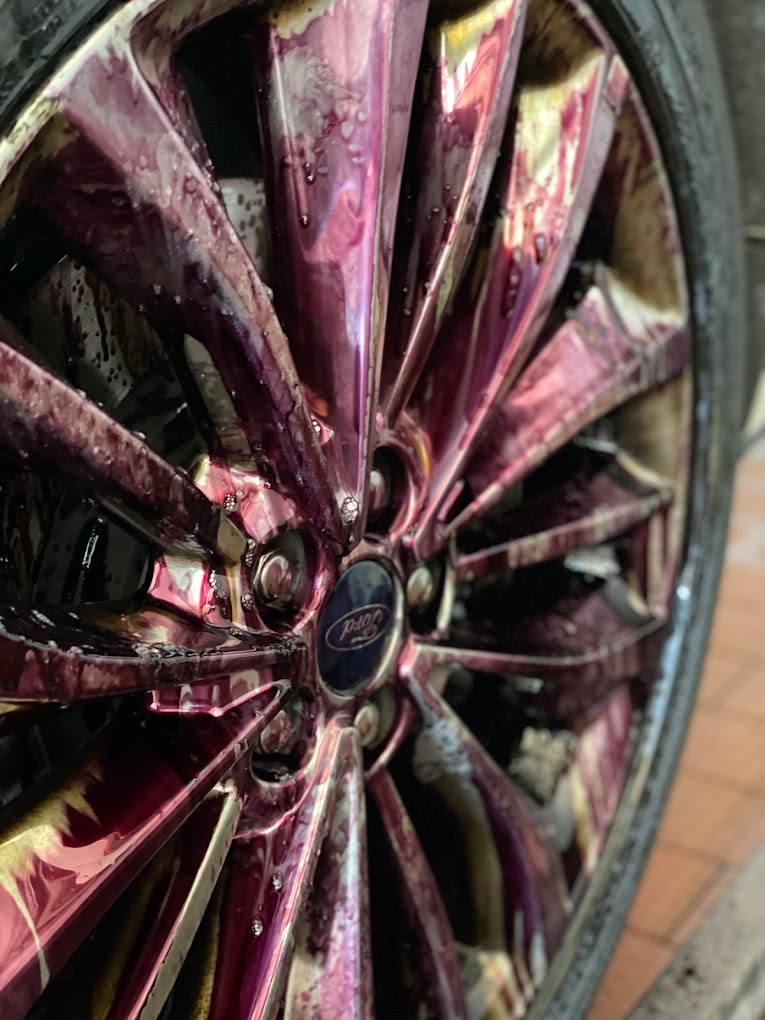 Felgenreinigung - Flugrost-Entfernung